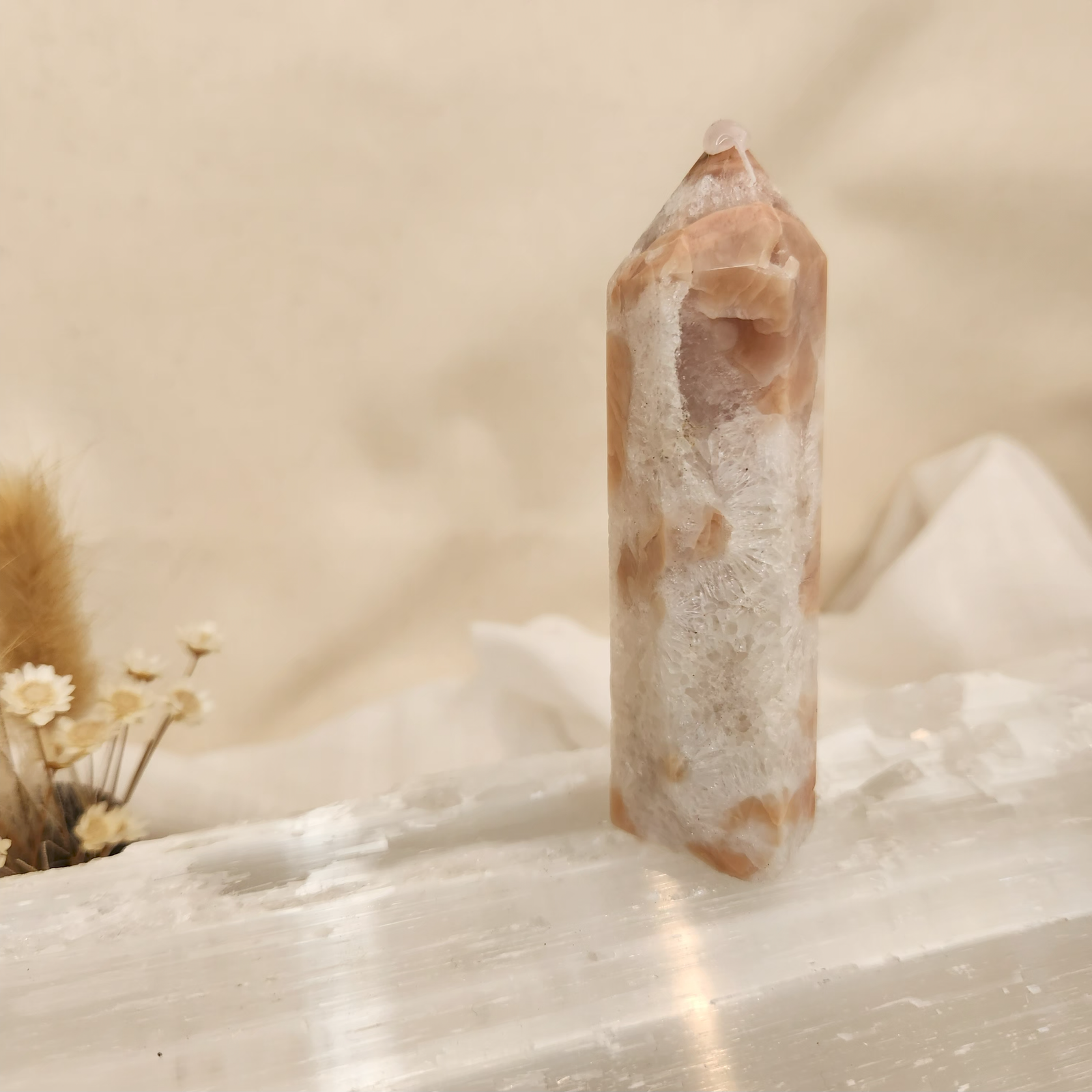 Alternative view of Brecciated Pink Agate Point